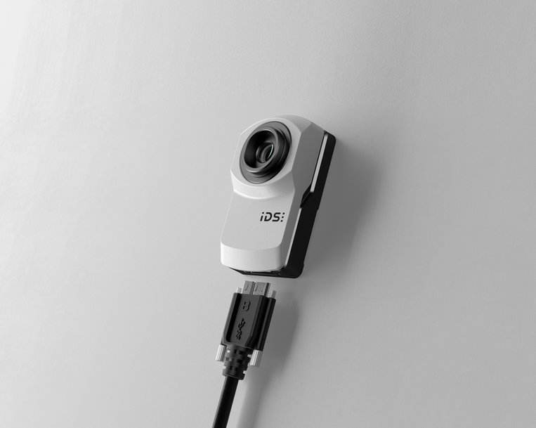 IDS now also offers uEye XC autofocus camera with UVC protocol 
